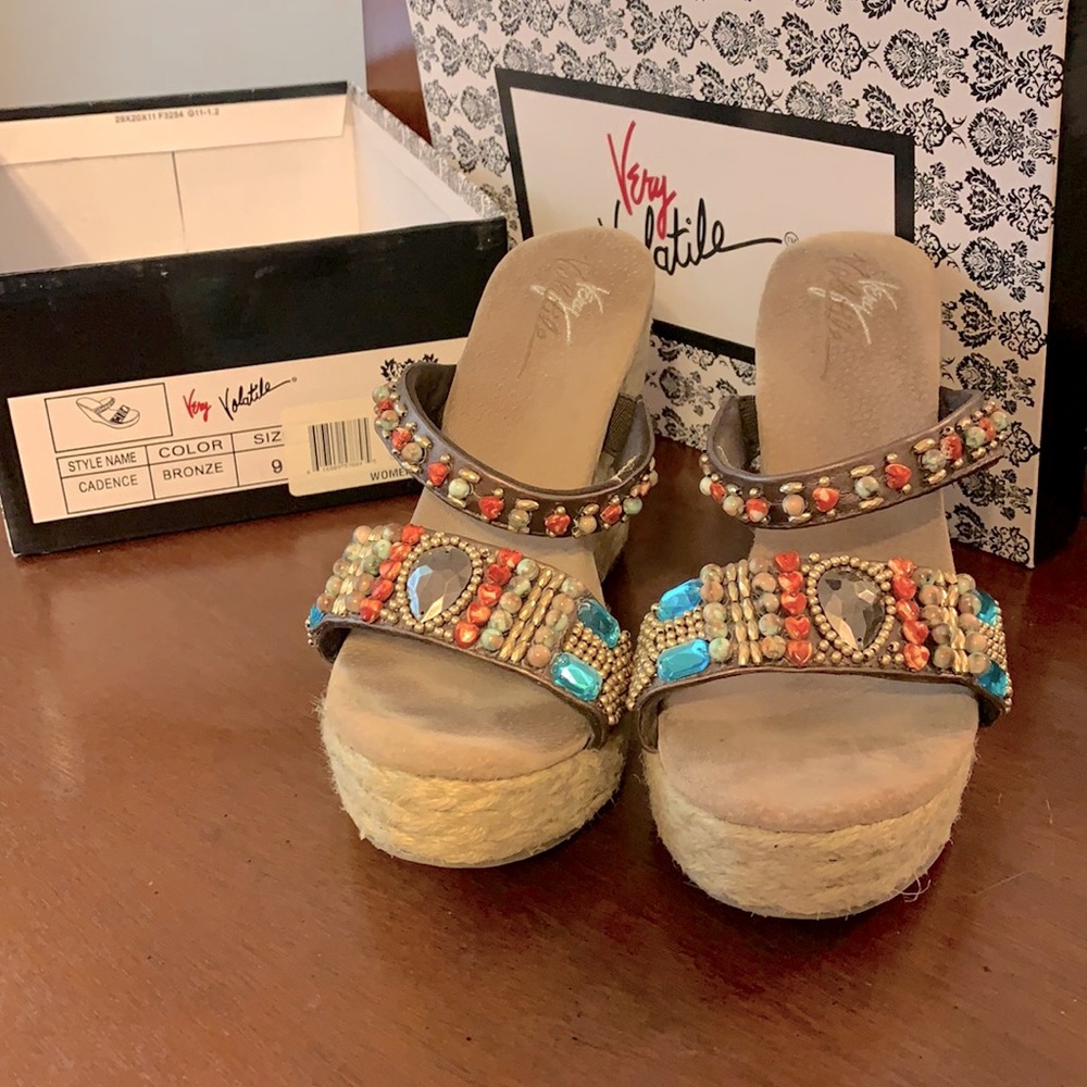 Women’s wedge from Very Volatile